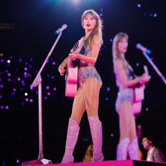 泰勒·斯威夫特：时代巡回演唱会 - fn0bRHELeylB452pL2Mlo76YEzI.jpg